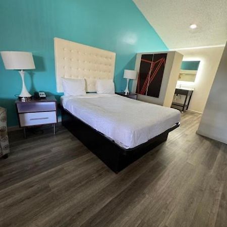 Howard Johnson By Wyndham Phoenix Airport/Downtown Area מראה חיצוני תמונה
