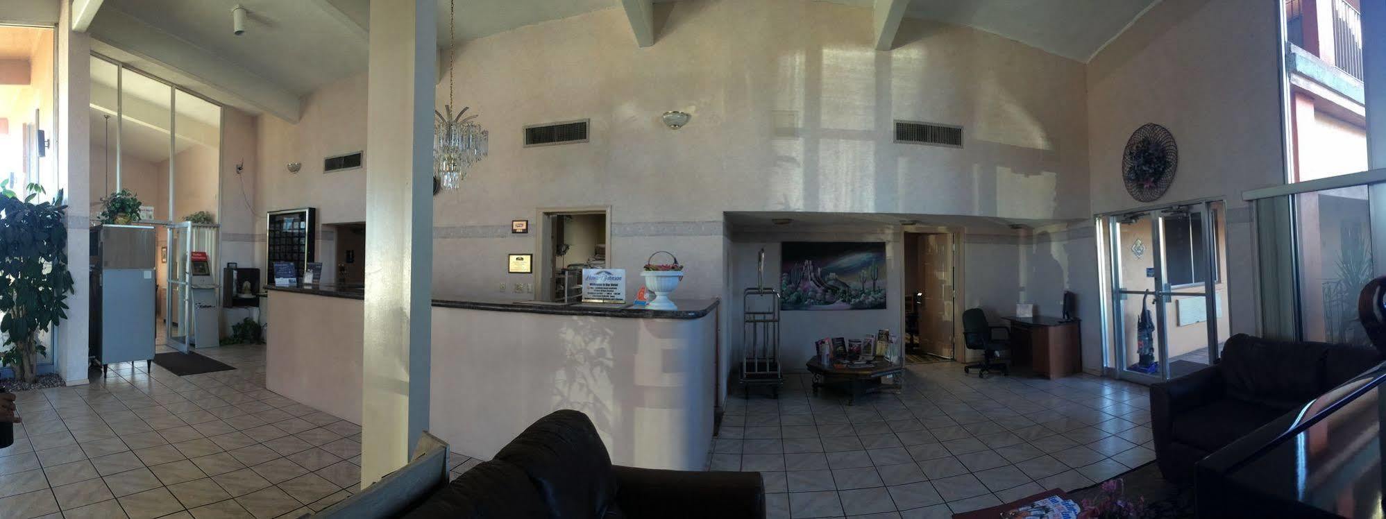 Howard Johnson By Wyndham Phoenix Airport/Downtown Area מראה חיצוני תמונה
