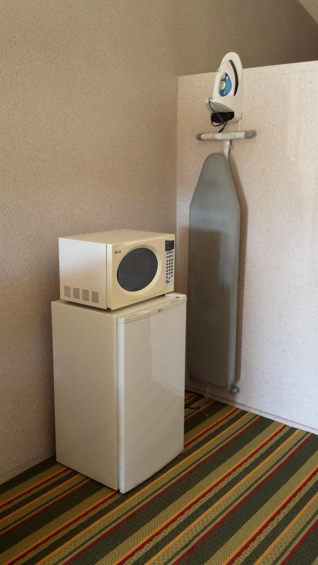 Howard Johnson By Wyndham Phoenix Airport/Downtown Area מראה חיצוני תמונה